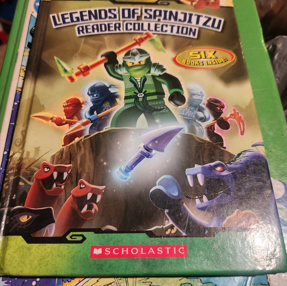 Scholastic Legends of Spinjitzu Reader Collection - Green and Red